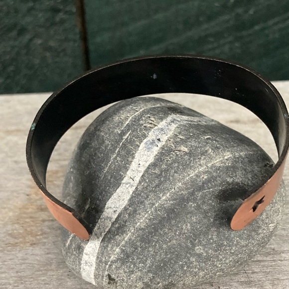 Vintage | Aquarius Zodiac Solid Copper Cuff Bracelet - Picture 3 of 8